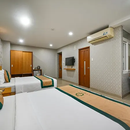 Camila Airport Hotel-2